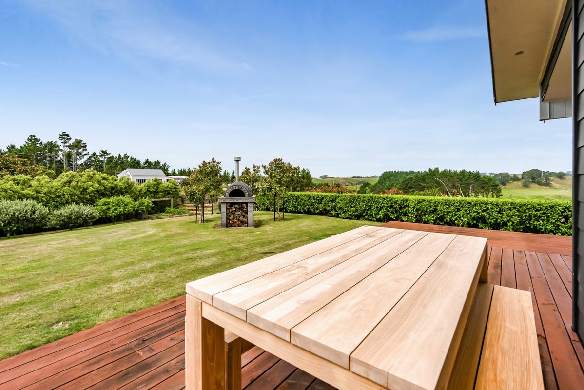 281 Upland Road, Tarurutangi, New Plymouth - Carousel 2