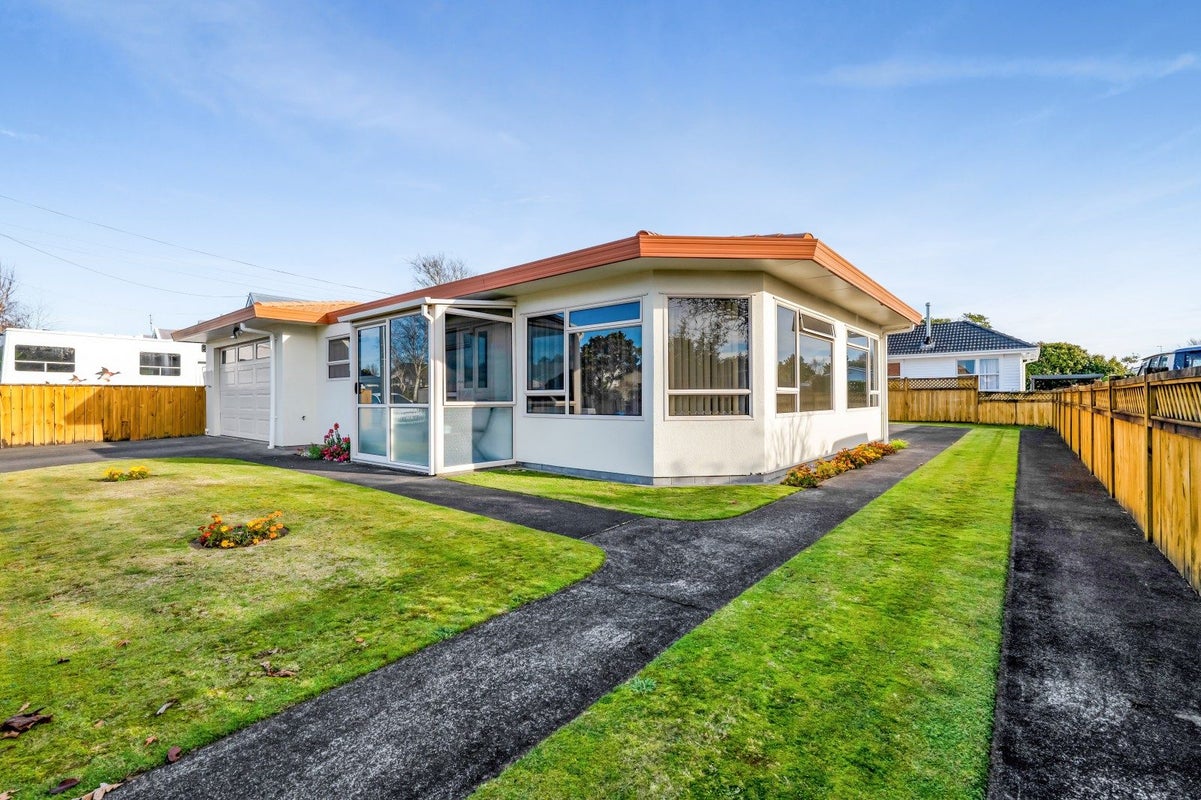 164A Carrington Street, Lower Vogeltown, New Plymouth - Carousel 1