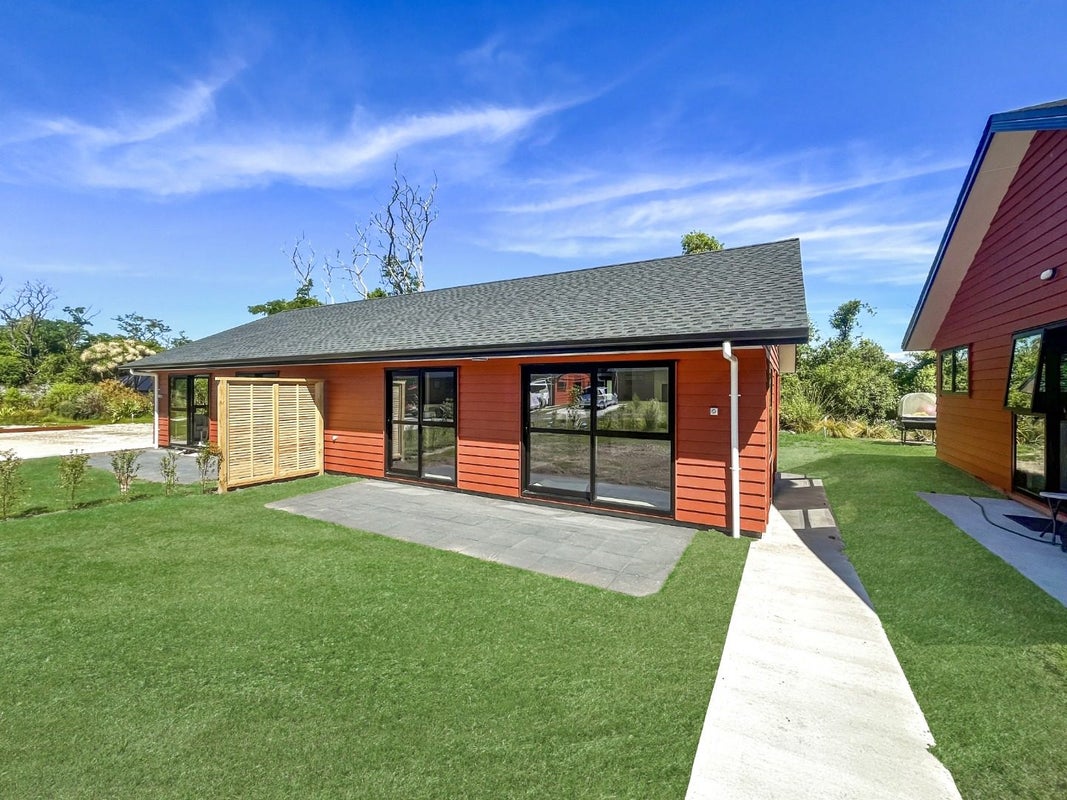 8 Winnie Close, Acacia Bay, Taupo - Carousel 1