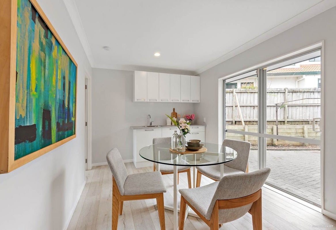 10 Covina Place, Somerville, Auckland - Carousel 2
