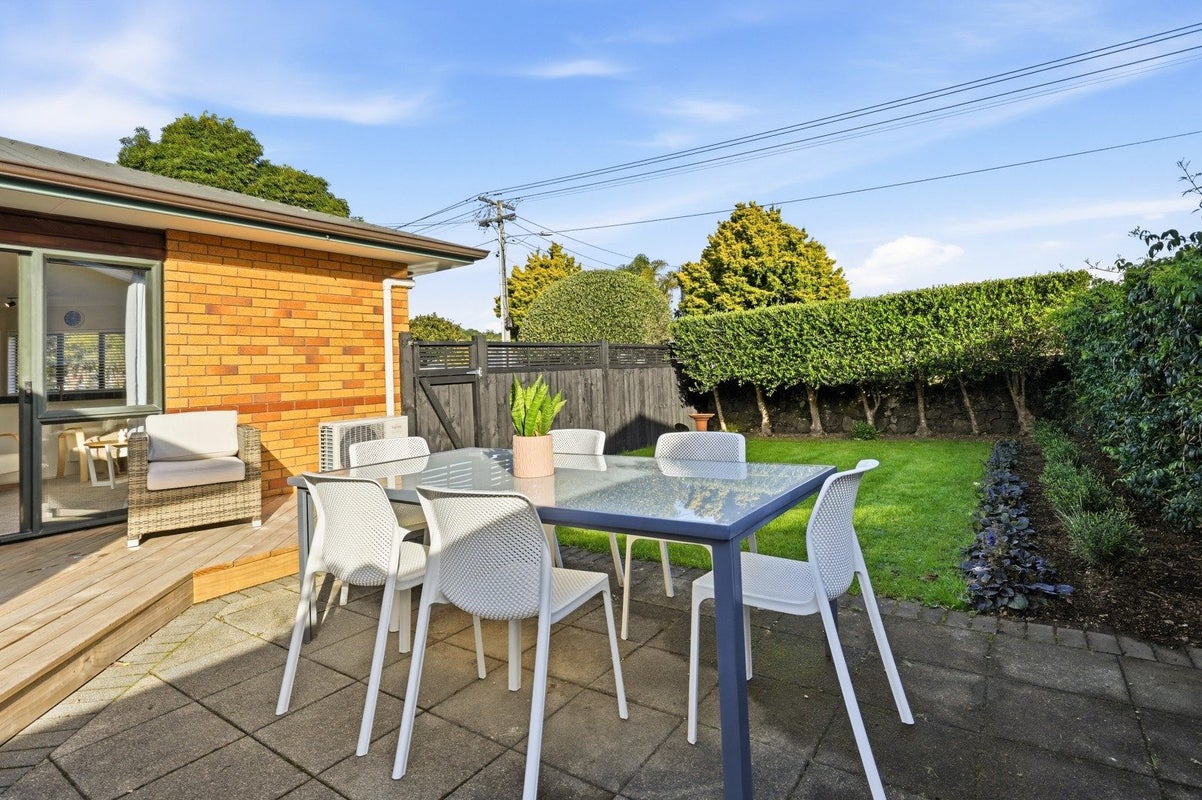 40 Kings Road, Mount Roskill, Auckland - Carousel 2