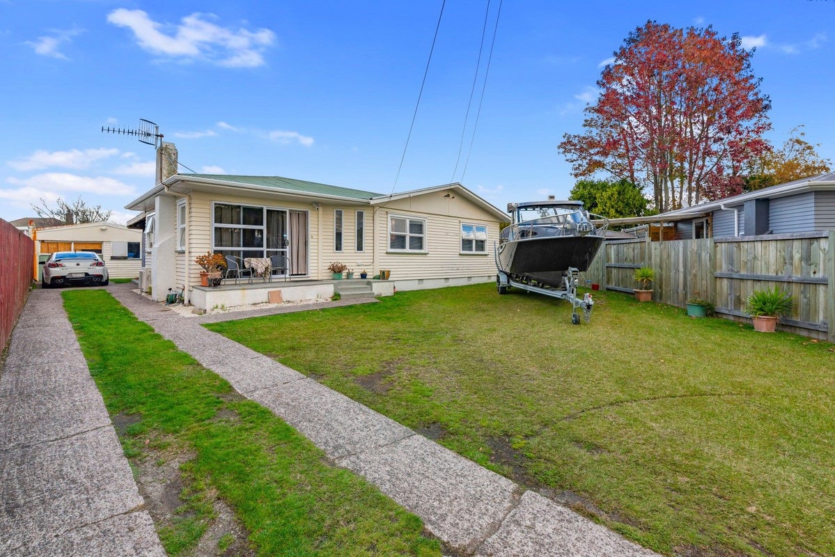 10 Allan Street, Glenholme, Rotorua - Carousel 12
