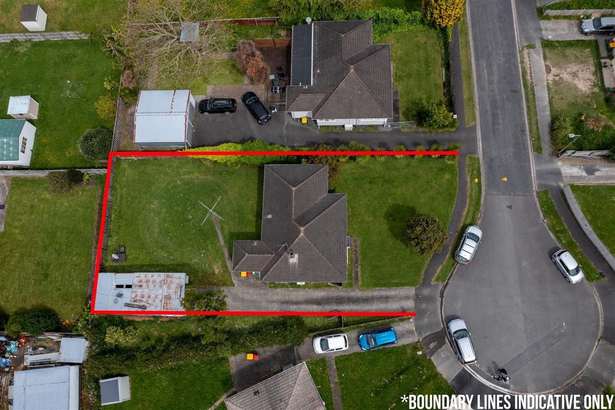 4 McPherson Place, Fairfield, Hamilton - Carousel 21