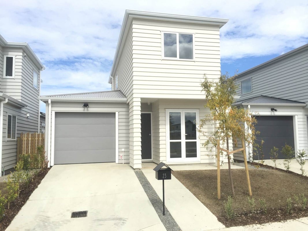 23 Divide Loop, Takanini, Auckland - Carousel 1