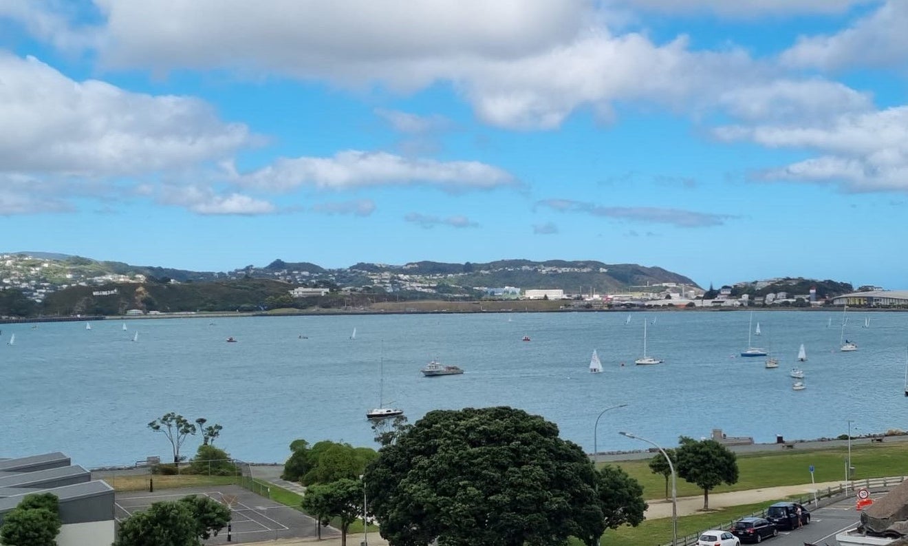 380B Evans Bay Parade, Hataitai, Wellington - Carousel 1