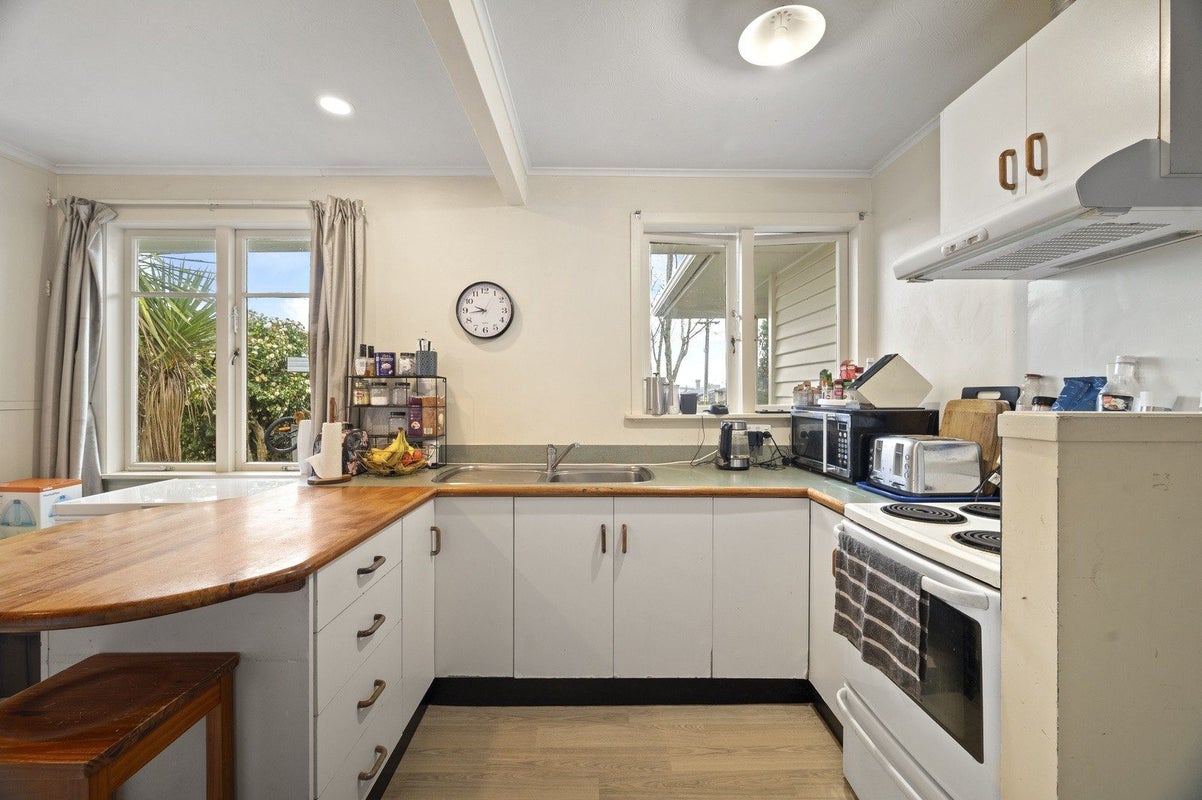 22 Tui Road, Western Heights, Rotorua - Carousel 2
