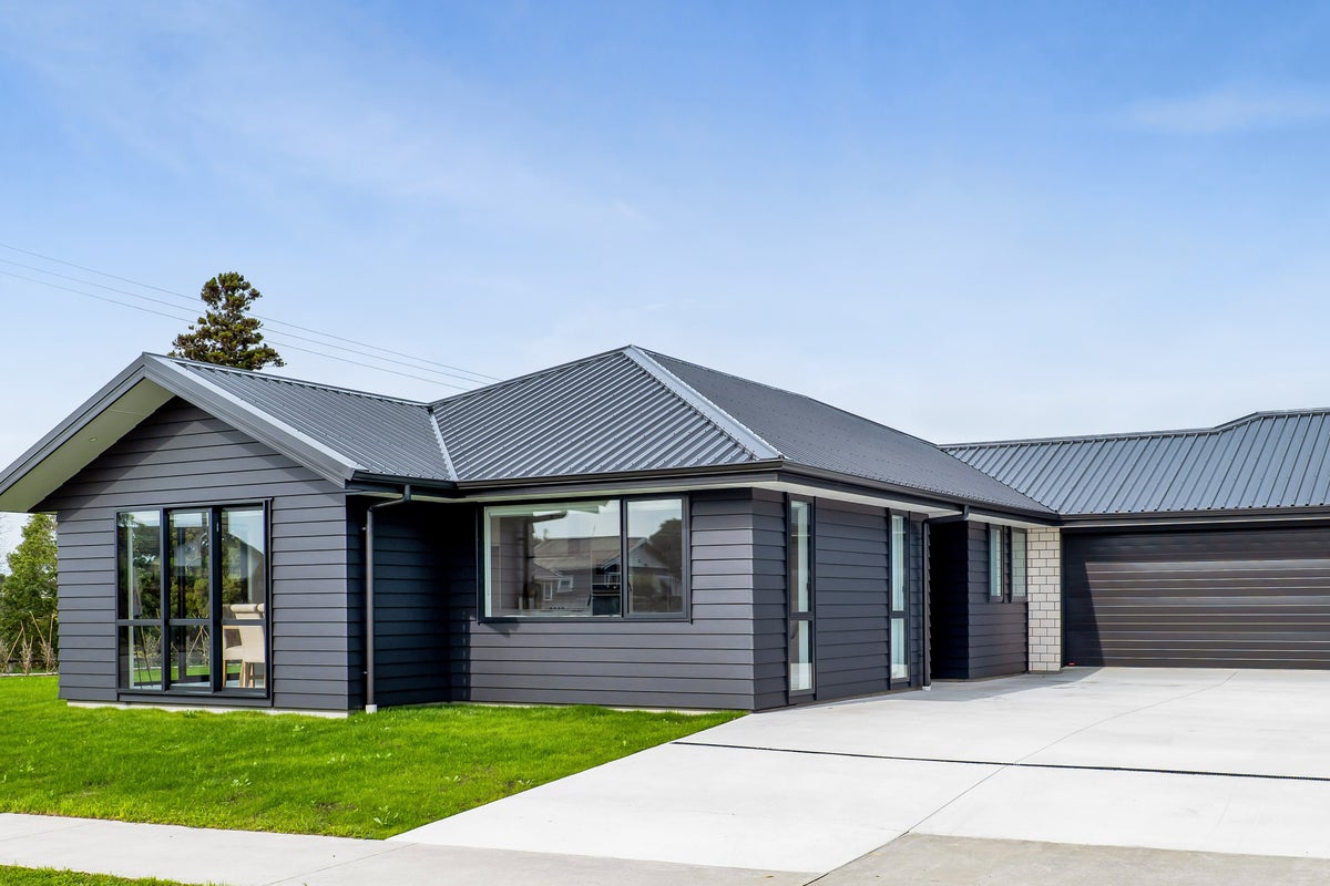 1 Vogue Circle, Vogeltown, New Plymouth - Carousel 2