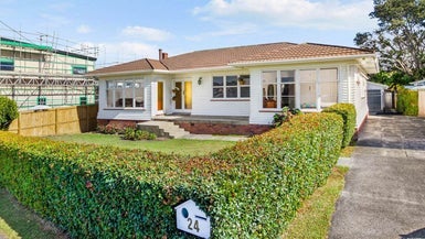 24 James Laurie Street, Henderson, Auckland - Carousel 1