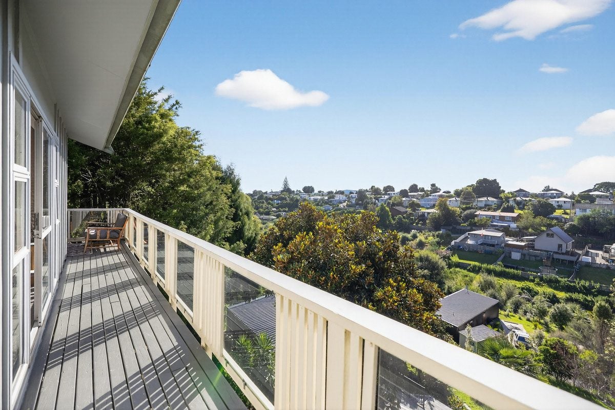 46A Greerton Road, Gate Pa, Tauranga - Carousel 1