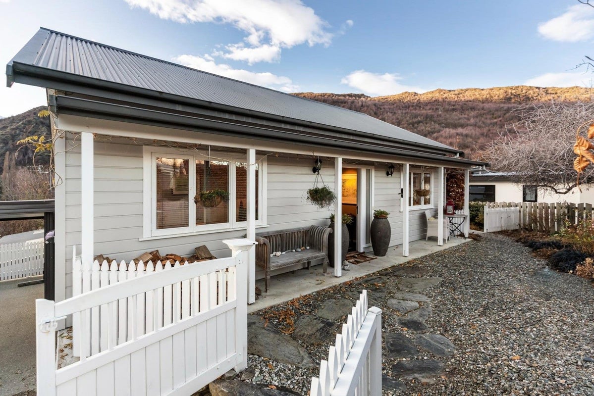 10 Suffolk Street, Arrowtown, Arrowtown - Carousel 25
