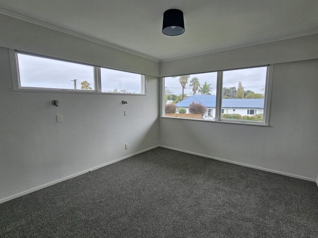 21 Sunkist Bay Road, Beachlands, Auckland - Carousel 8