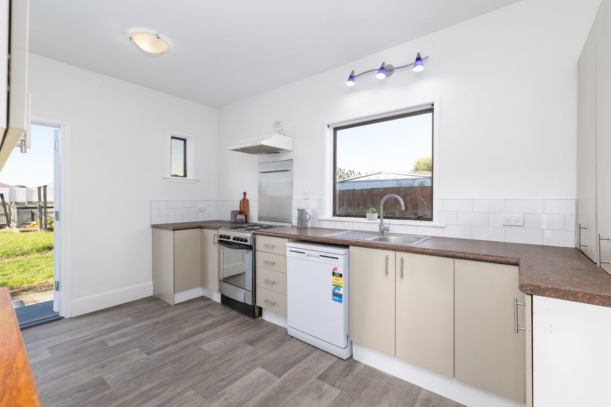 36 Randolph Street, Woolston, Christchurch - Carousel 2