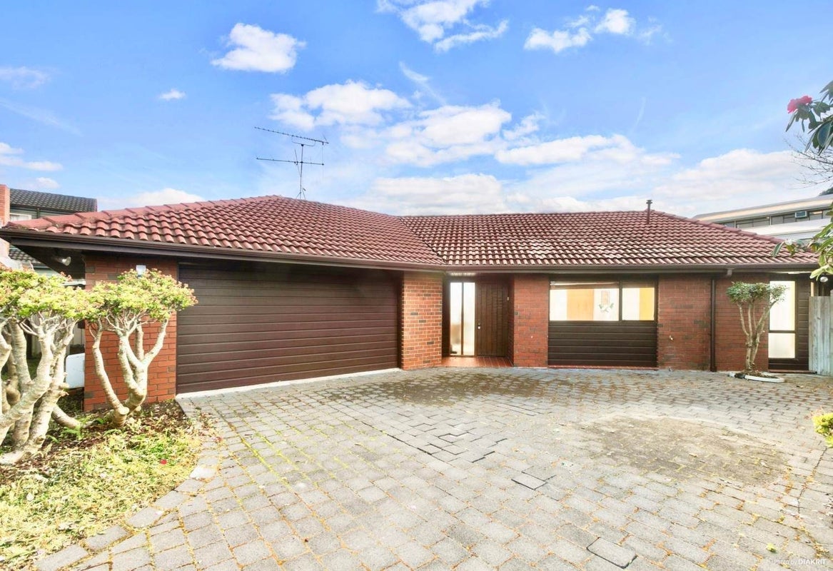 10 Dunkerron Avenue, Epsom, Auckland - Carousel 1
