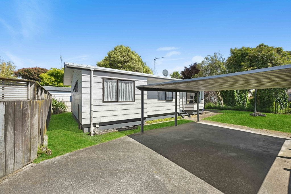 76A Rimu Street, Maeroa, Hamilton - Carousel 1