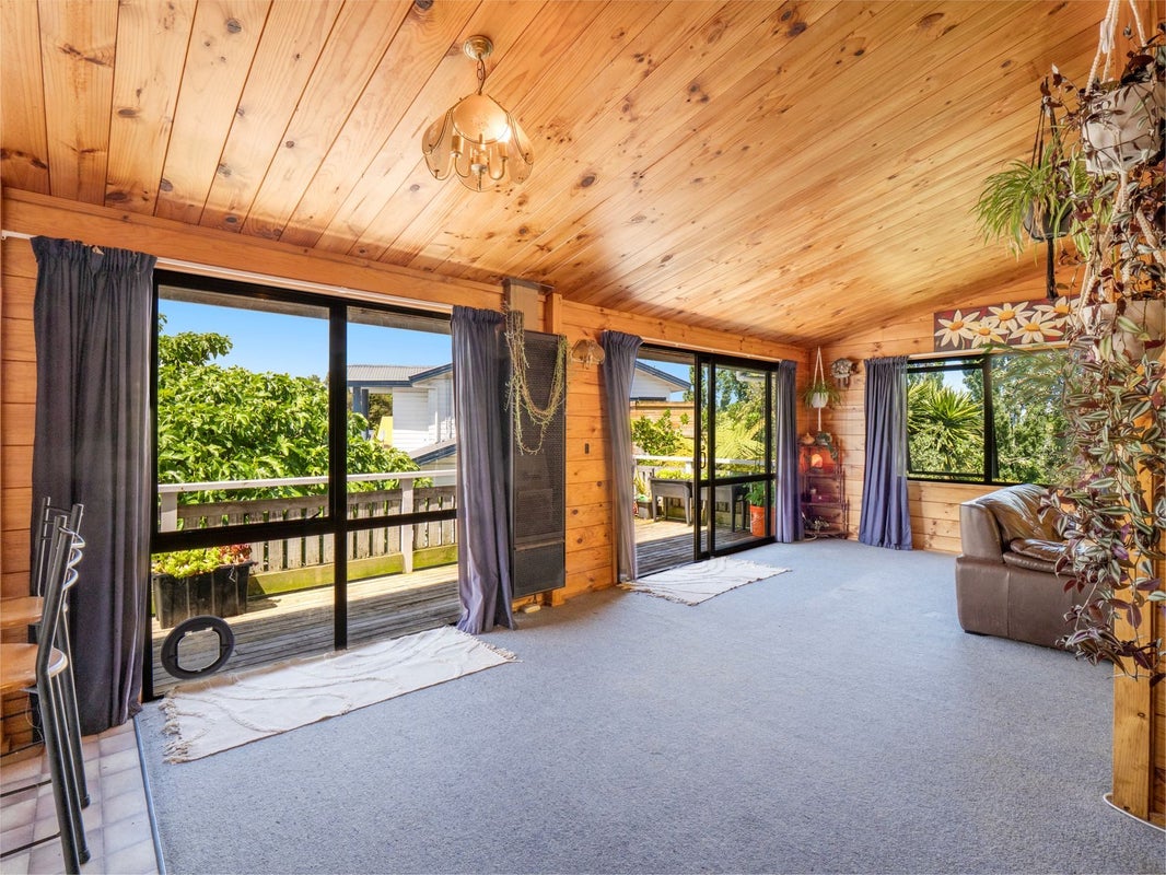 7 Moray Place, Durie Hill, Whanganui - Carousel 2