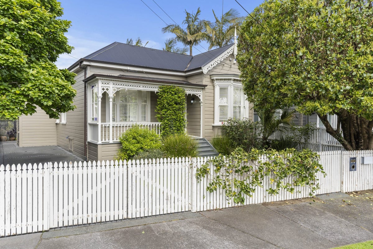 30 Wynyard Road, Mount Eden, Auckland - Carousel 1