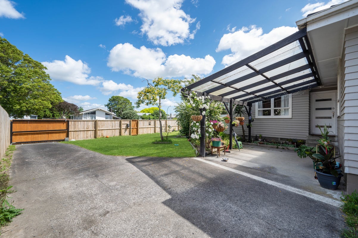 31 Cargill Street, Papakura, Papakura - Carousel 2