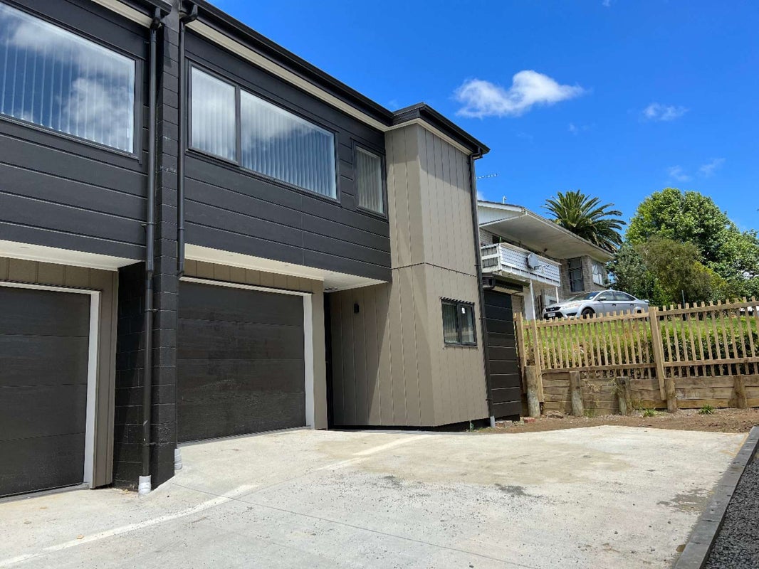 5D Cosy Place, Howick, Auckland - Carousel 1