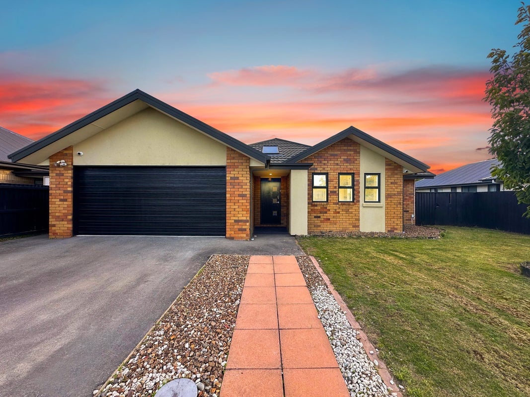 76 Kaniere Avenue, Hei Hei, Christchurch - Carousel 1