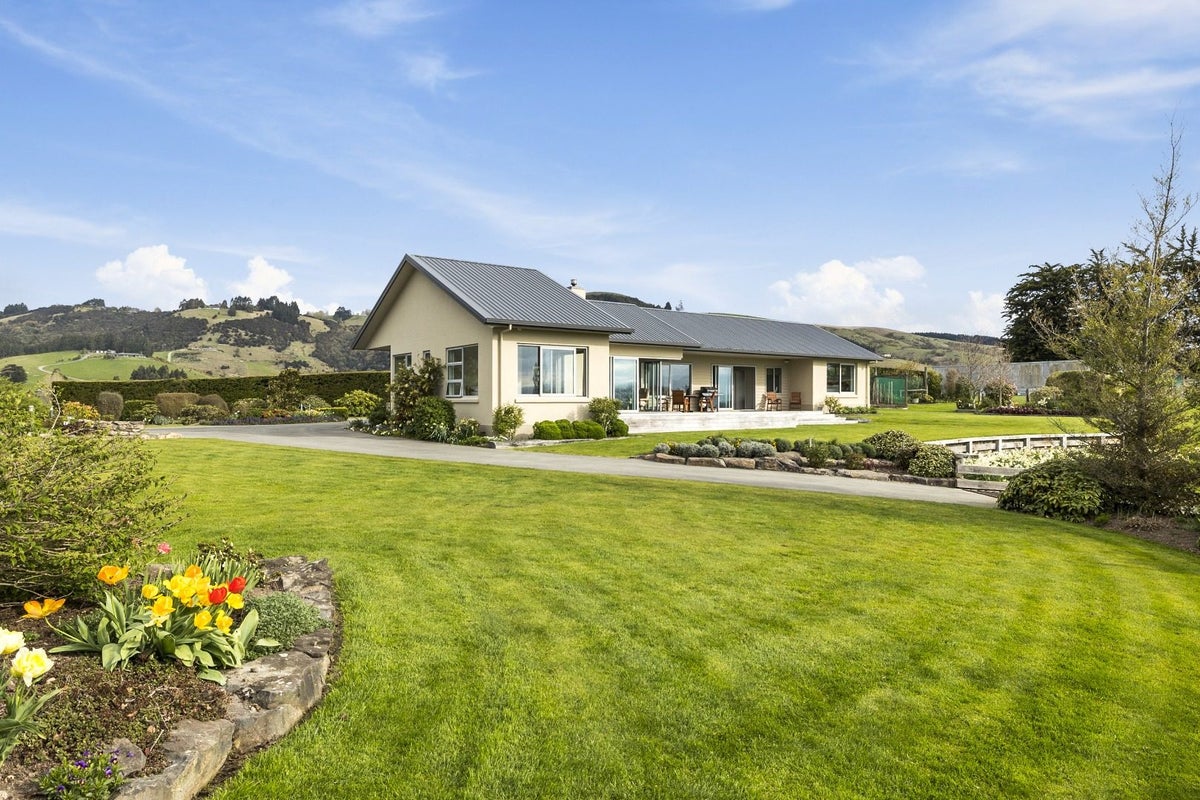 309 Gladstone Road South, East Taieri, Mosgiel - Carousel 21