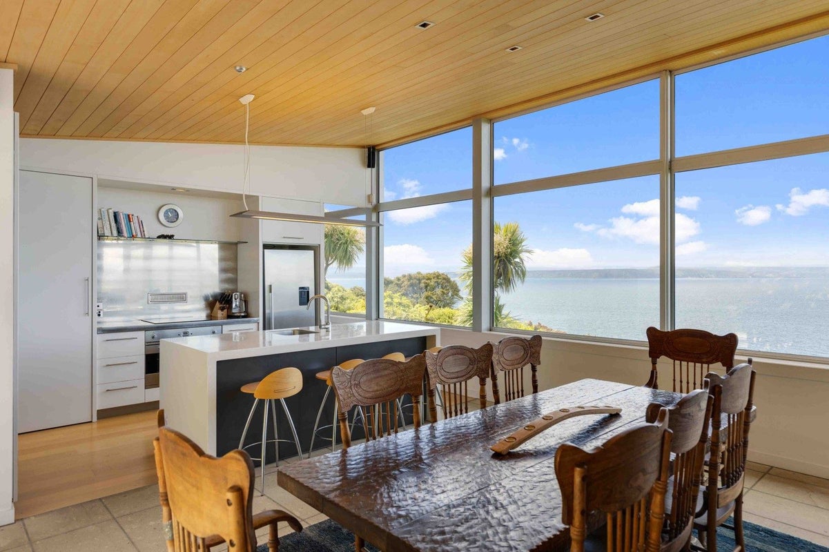 43 Whakamoenga Point, Acacia Bay, Taupo - Carousel 2