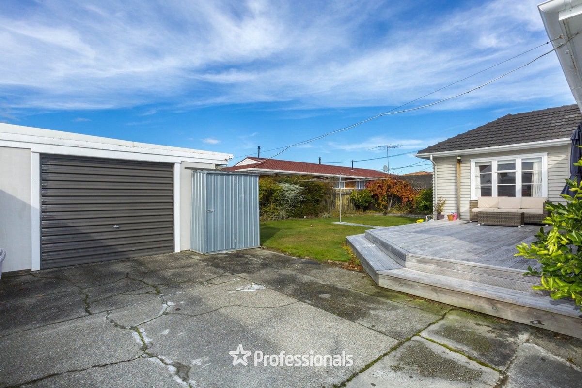 36 Byron Street, Trentham, Upper Hutt - Carousel 24