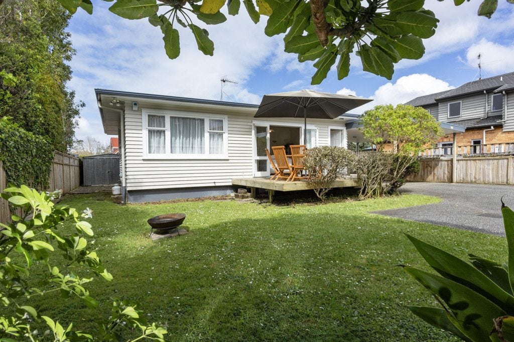 51E Denbigh Avenue, Mount Roskill, Auckland - Carousel 1