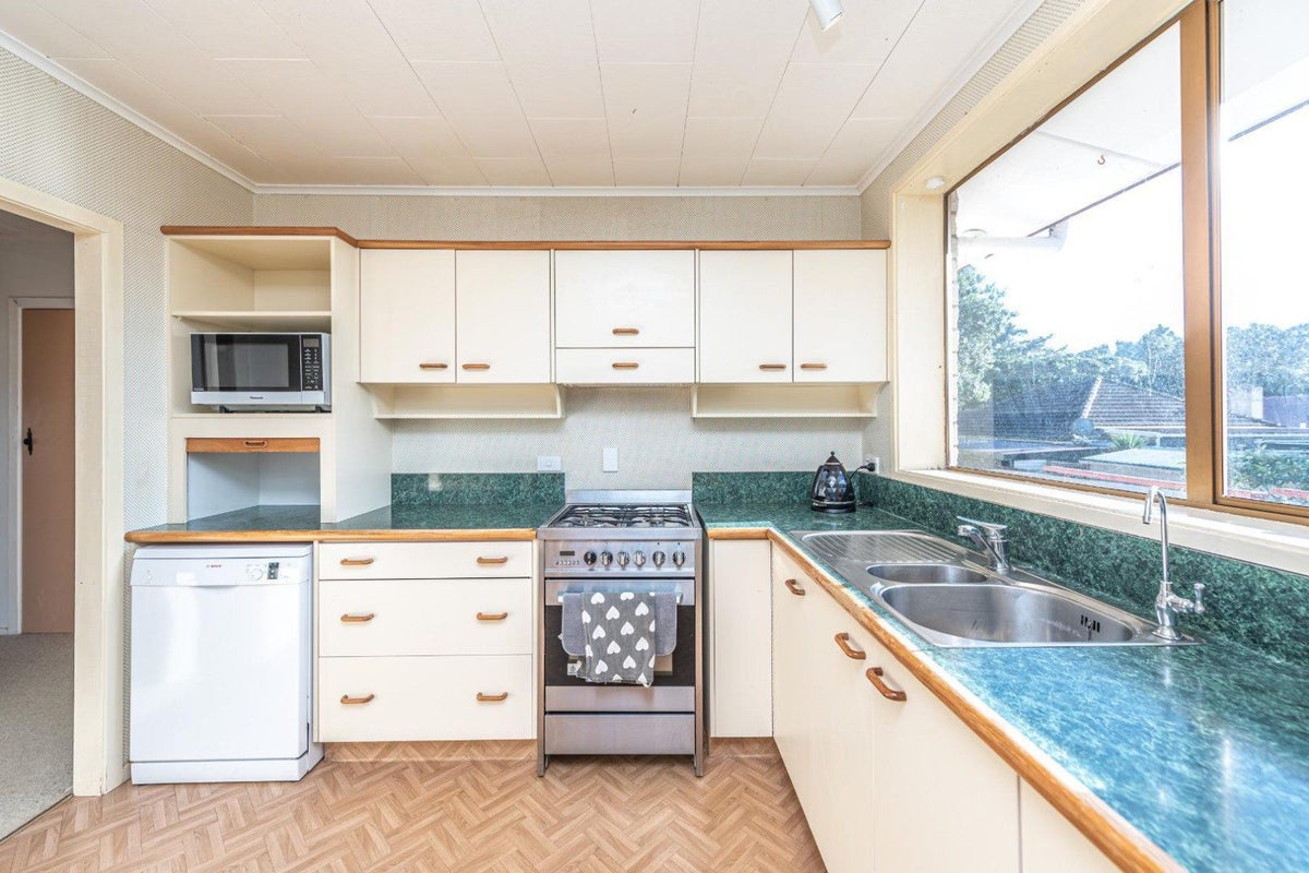37A Plunket Street, Durie Hill, Whanganui - Carousel 2