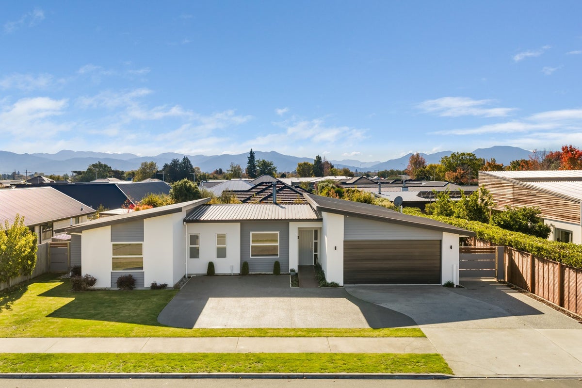 4 Spitfire Drive, Burleigh, Blenheim - Carousel 1