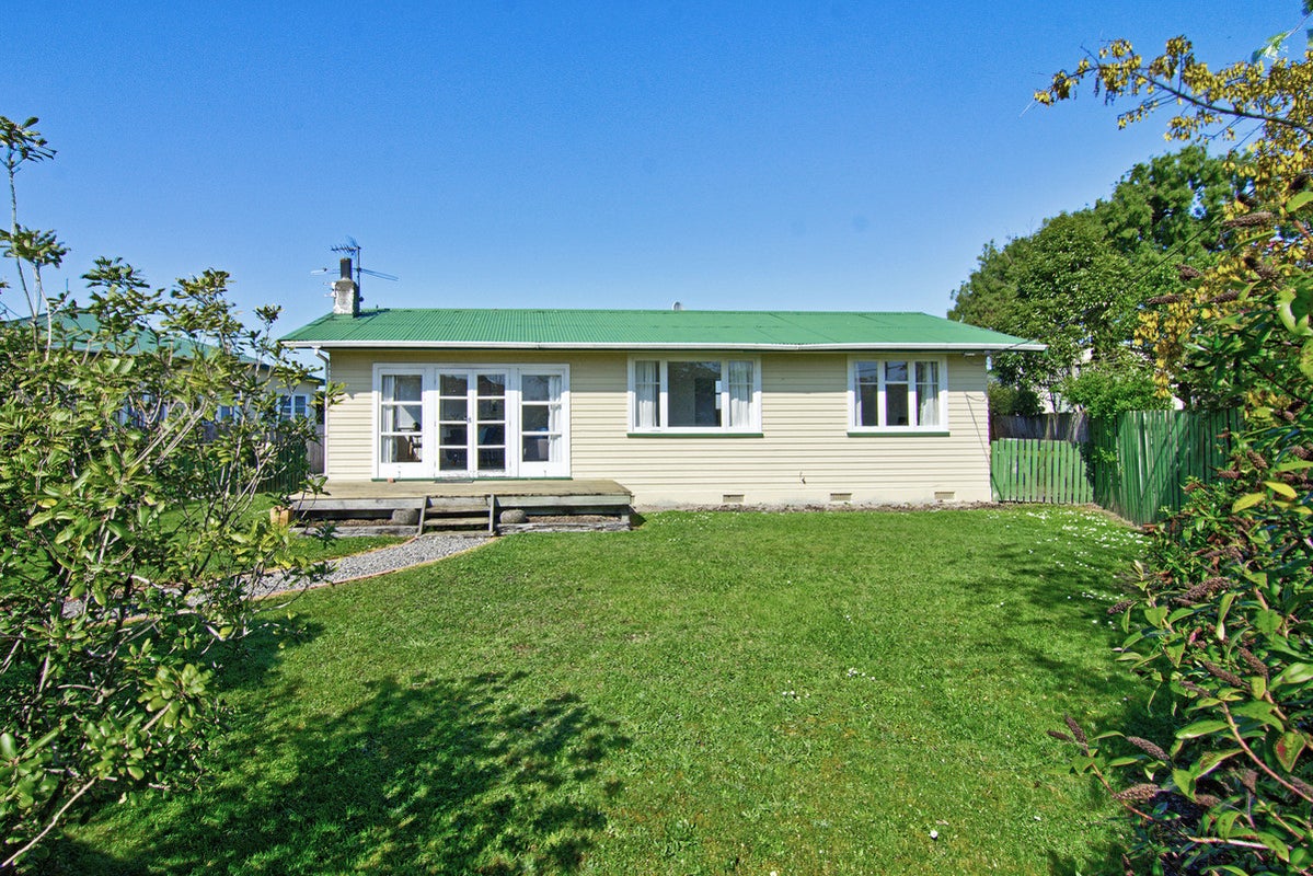 8 Millard Avenue, Kuripuni, Masterton - Carousel 1