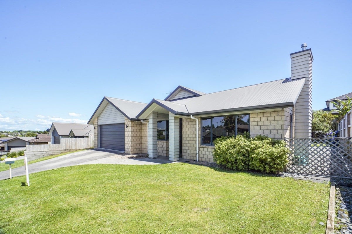 23 Heathfield Avenue, Huntington, Hamilton - Carousel 2
