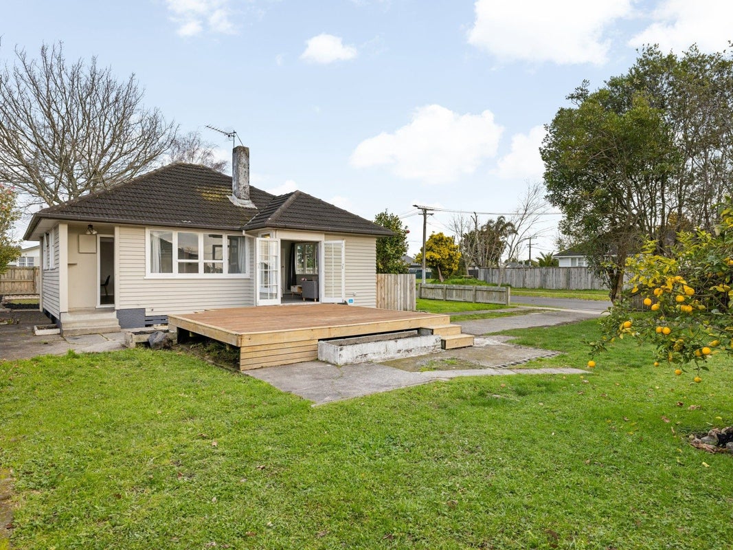 2 Yeats Crescent, Fairfield, Hamilton - Carousel 3
