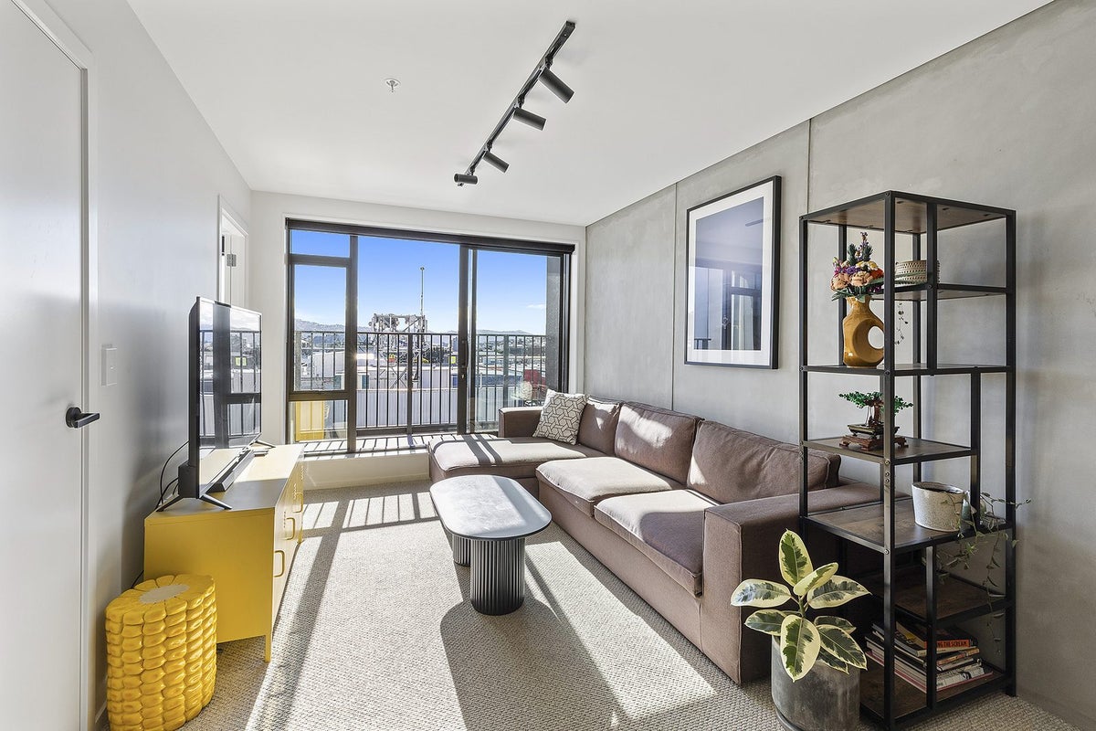 504/21 King Street, Mount Cook, Wellington - Carousel 1