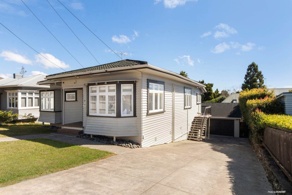 39 Monaghan Avenue, Mount Albert, Auckland - Carousel 2