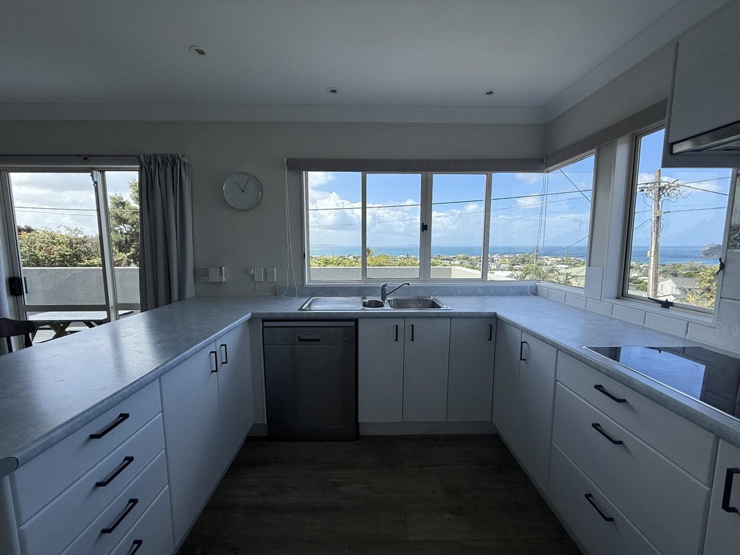 25A Brightside Road, Stanmore Bay, Whangaparaoa - Carousel 1