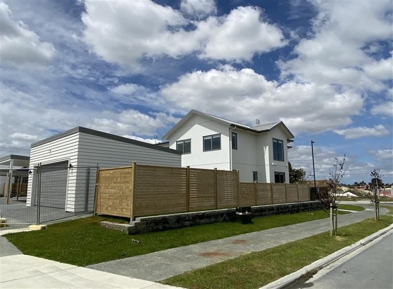94 Te Napi Drive, Takanini, Auckland - Carousel 1