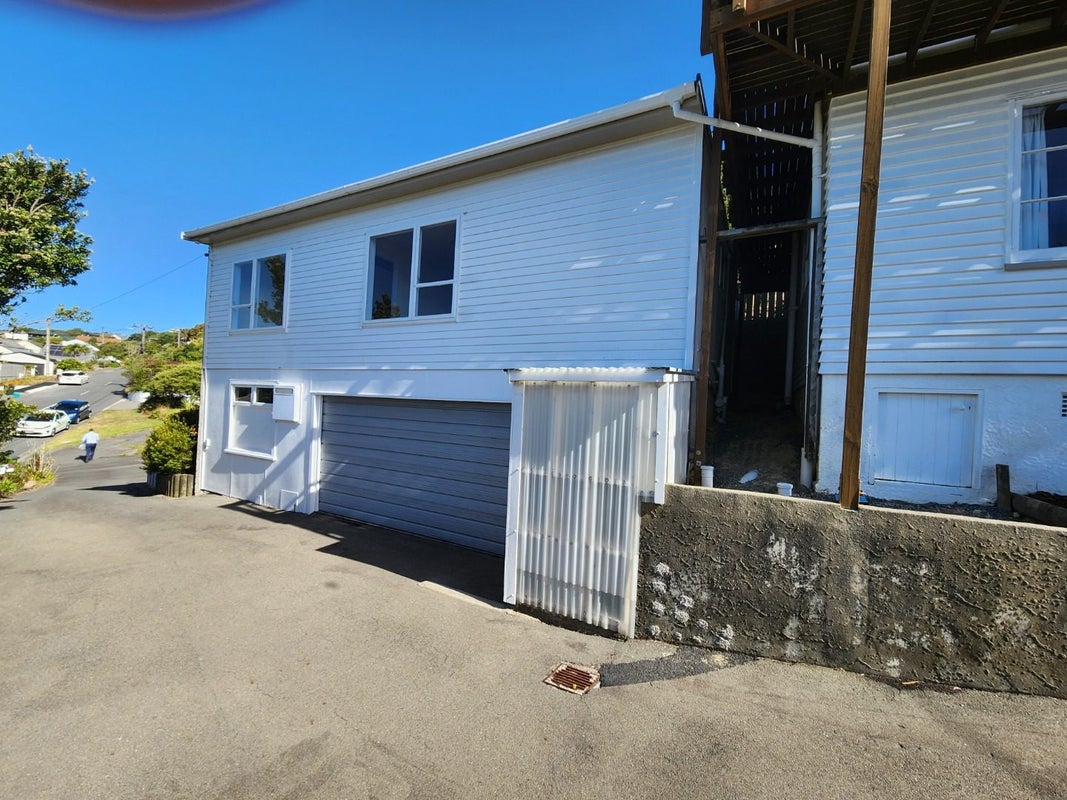 24A Mysore Street, Khandallah, Wellington - Carousel 8