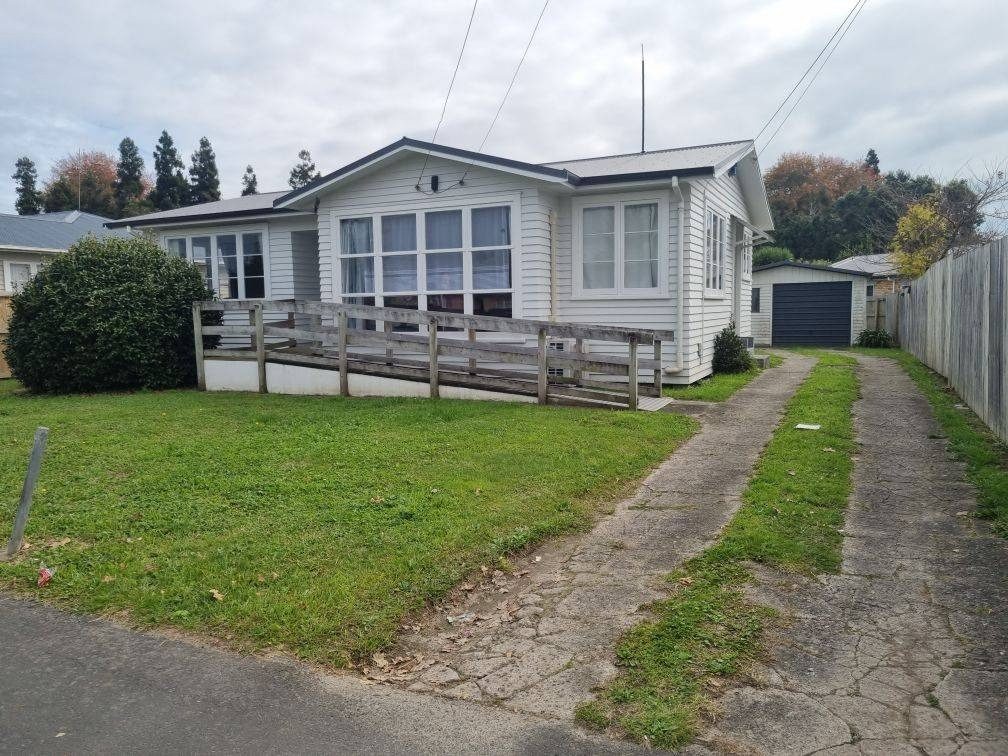 27 Bader Street, Bader, Hamilton - Carousel 1