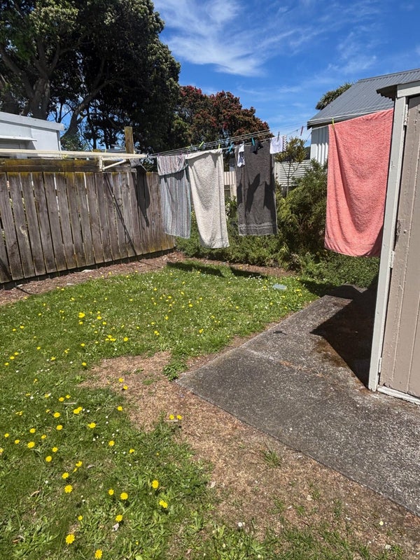 16 Glendavar Street, Berhampore, Wellington - Carousel 14