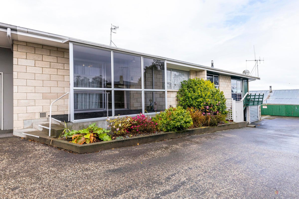2/34 Jackson Street, West End, Timaru - Carousel 1