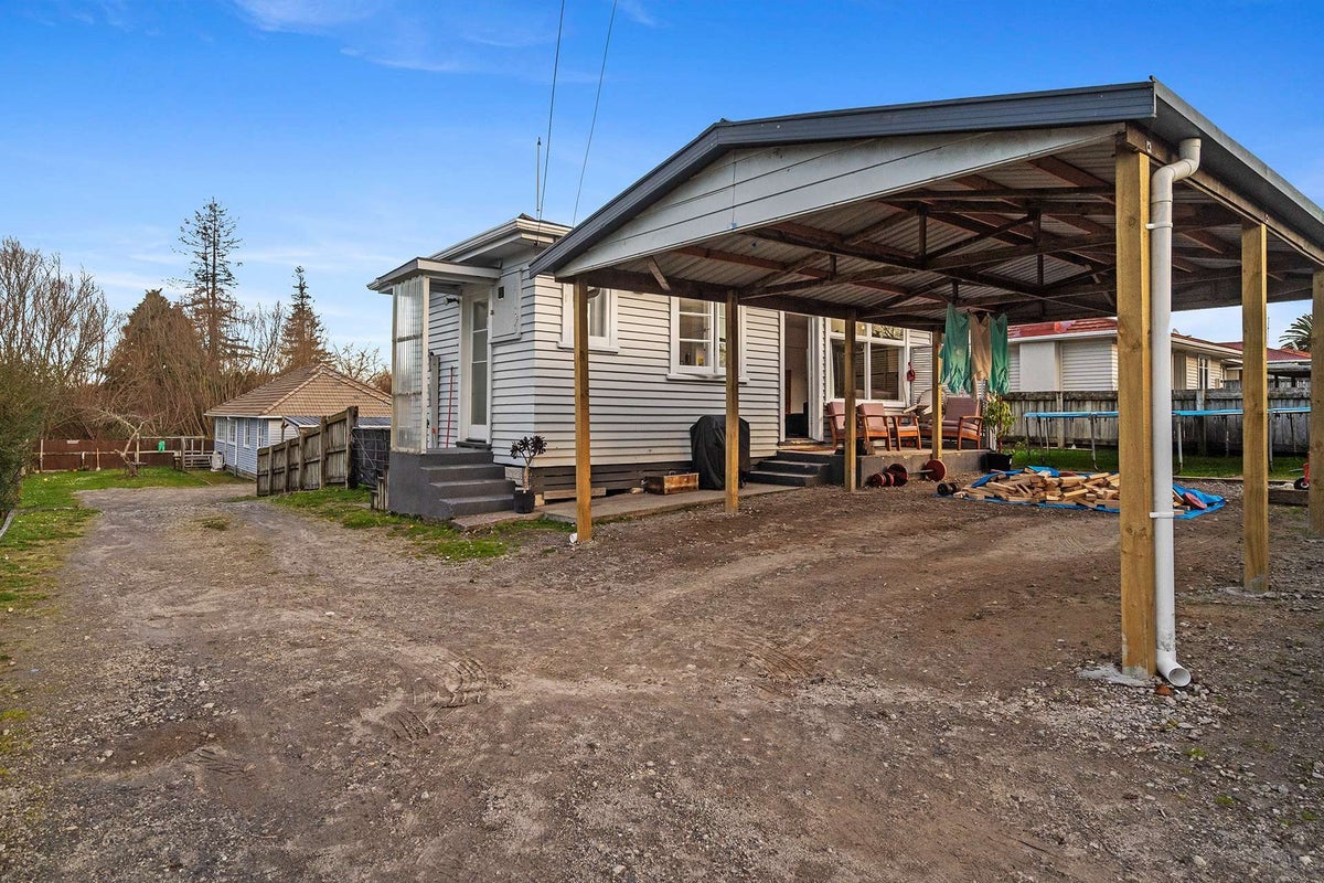 40 Bell Road, Western Heights, Rotorua - Carousel 1