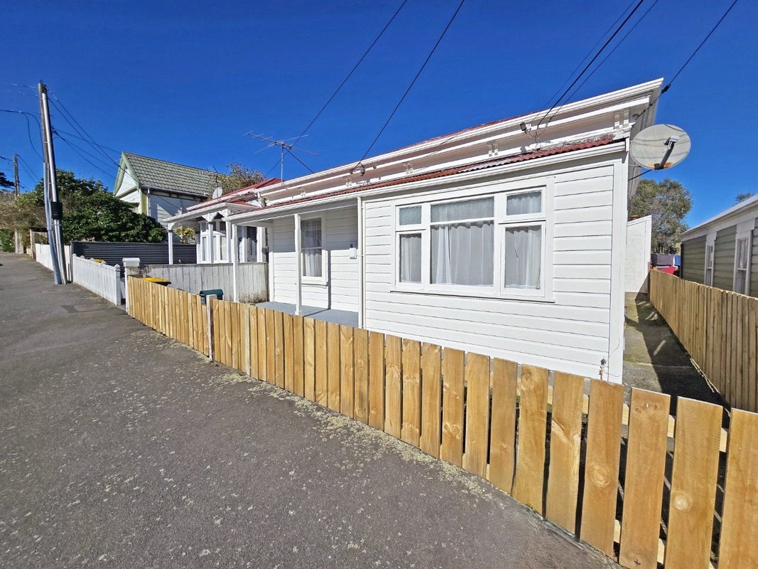 84 Mein Street, Newtown, Wellington - Carousel 1