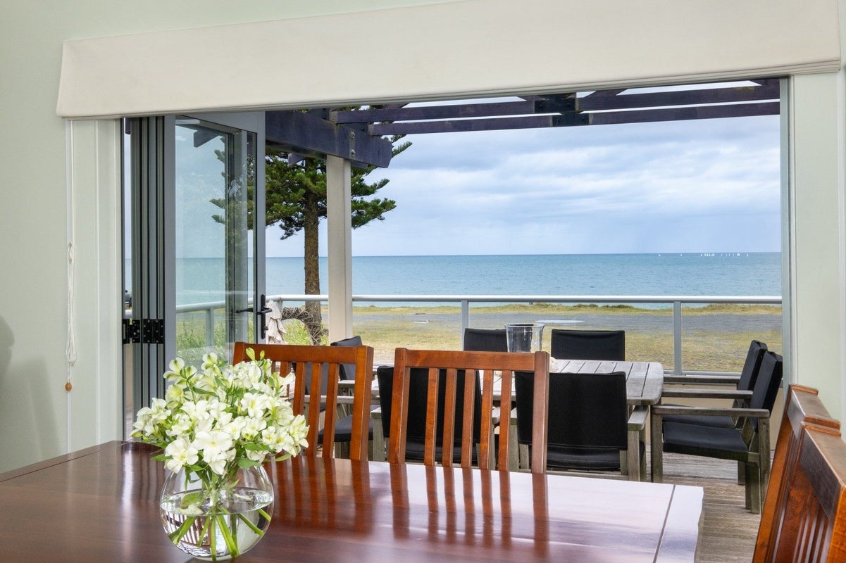31 The Esplanade, Westshore, Napier - Carousel 1