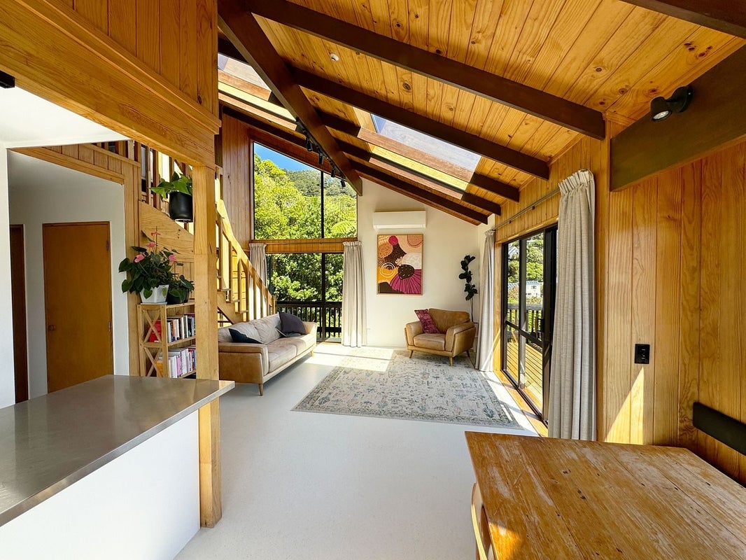 221 Pembroke Road, Wilton, Wellington - Carousel 2