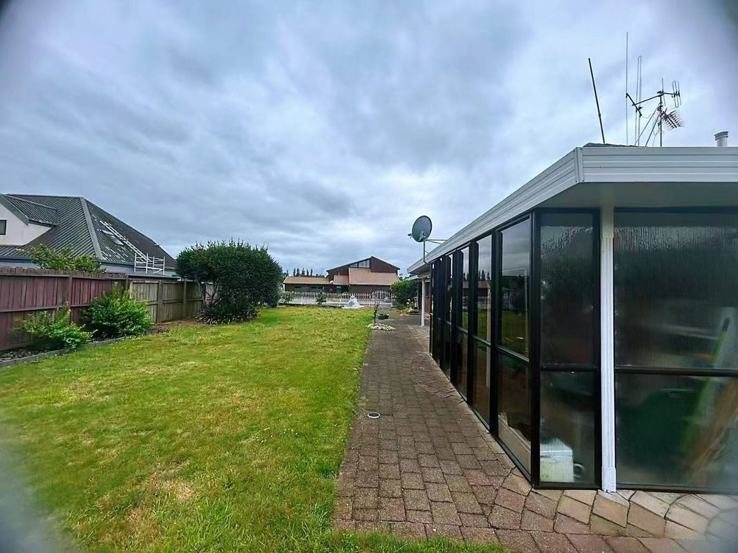 40 Delamare Road, St Andrews, Hamilton - Carousel 10