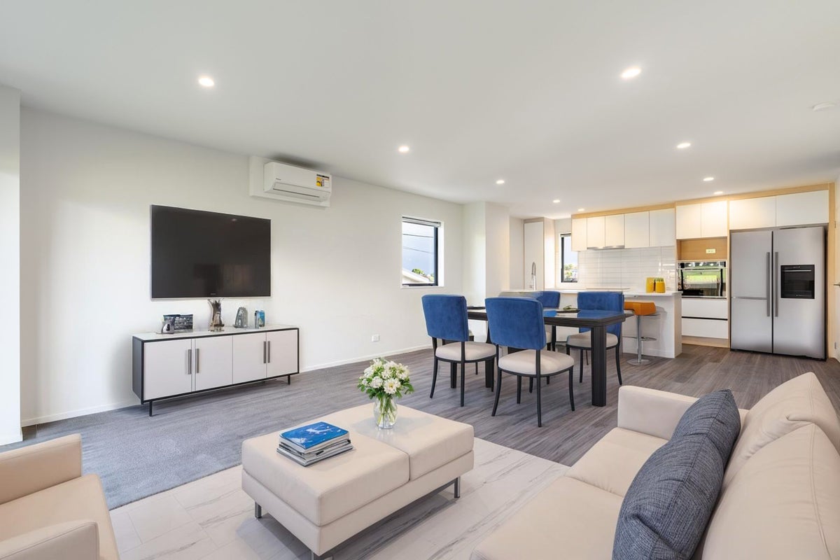 198 Forrest Hill Road, Forrest Hill, Auckland - Carousel 2