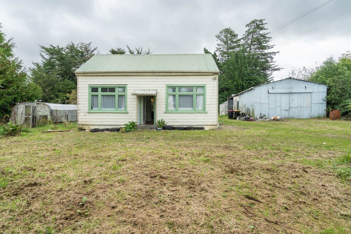 137 Main Street, Wairio, Otautau - Carousel 1