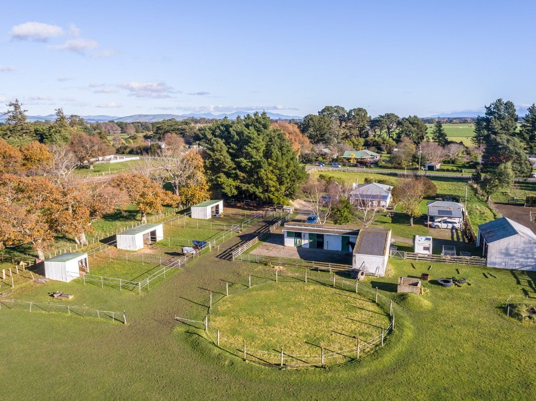64 Chester Road, Clareville, Carterton - Carousel 2