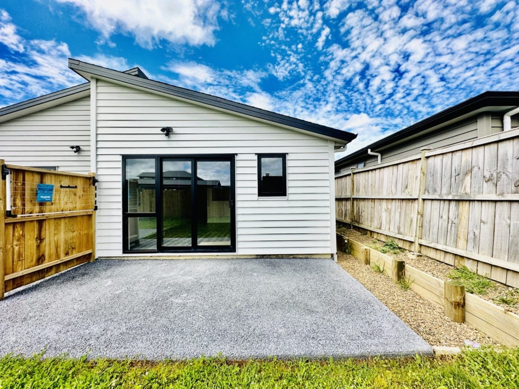 12B Ahunga Road, Karaka, Papakura - Carousel 16