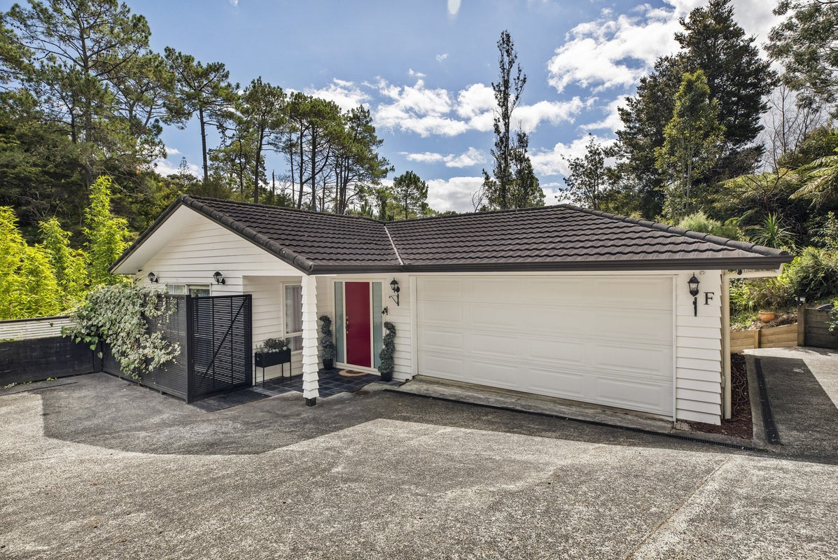 82F Verbena Road, Birkdale, Auckland - Carousel 1
